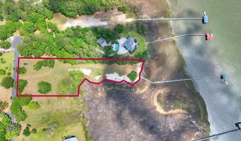 7919 Pelican Bay Dr, Awendaw, SC 29429
