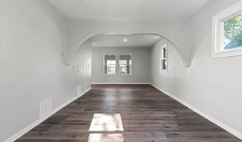 1119 N RICHMOND St, Appleton, WI 54911