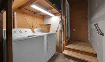 1975 16TH St, Springfield, OR 97477