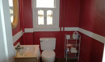 808 Lancaster St, Albany, NY 12203