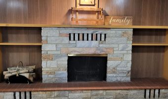 715 S Dodge St, Algona, IA 50511