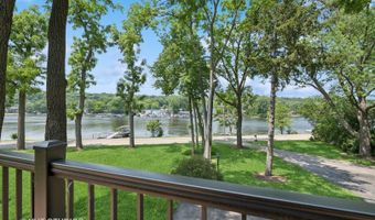 723 N River Rd, Algonquin, IL 60102
