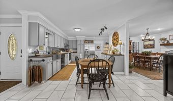 18 Sandra Ln, Athens, AL 35611