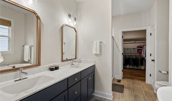 703 W Vaughan Rd, Ashland, VA 23005