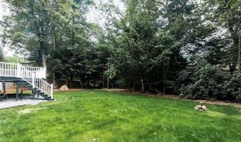 14 Partridge Dr, Exeter, RI 02822