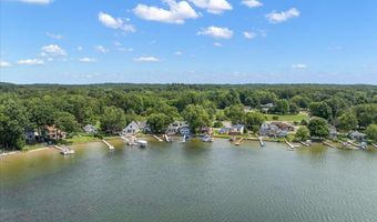 6731 Campau Lake Dr SE, Alto, MI 49302