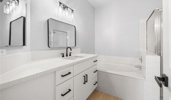 6821 Santa Isabel Ave 201, Las Vegas, NV 89146
