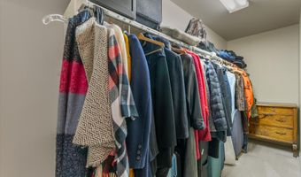 1717 Cedar Ln, Ann Arbor, MI 48105