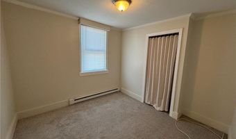 33 Saint Elizabeth St 2, Bristol, RI 02809