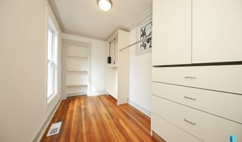 111 N 6th St, Beresford, SD 57004