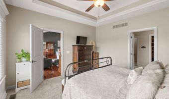 904 Eagle Creek Blvd SW, Altoona, IA 50009