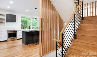 190 Rumbough Pl, Asheville, NC 28806