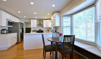 1350 W Barnwall Dr, Addison, IL 60101