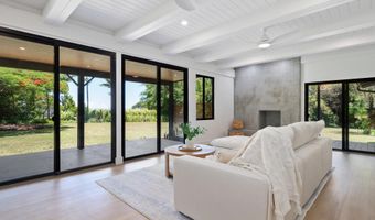 965 Hog Back Rd, Haiku, HI 96708