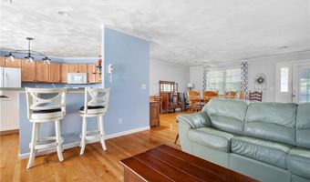 2985 Mendon Rd, Cumberland, RI 02864