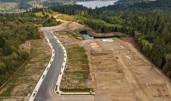 3939 McCormick Village Dr, Bremerton, WA 98312