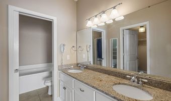5590 Bay Village Dr 303, Athens, AL 35611