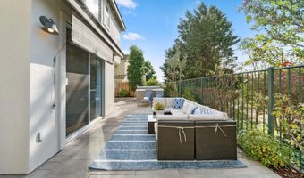 2364 Summerwind Pl, Carlsbad, CA 92008