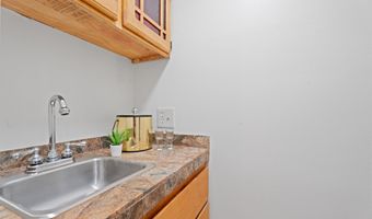 7225 SW JUNIPER Ter, Beaverton, OR 97008