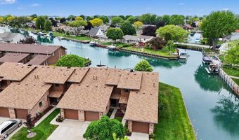 7202 Harbor Dr, Algonac, MI 48001