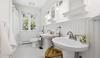 25 Revolutionary Rd, Acton, MA 01720