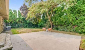 6885 SW PRINCESS Ave, Beaverton, OR 97008