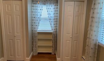 336 Shore Acres Ave, North Kingstown, RI 02852
