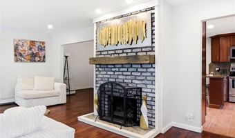12 S Bay Ave, Amityville, NY 11701
