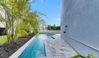 6526 SIMONE SHORES Cir, Apollo Beach, FL 33572