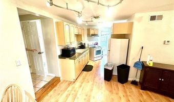 42 Broadway Way, Newport, RI 02840