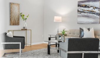 1101 S ARLINGTON RIDGE Rd 212, Arlington, VA 22202