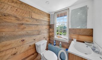 657 Yarmouth Rd, Barnstable, MA 02601
