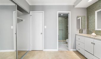 1016 WAYNE St 1007, Arlington, VA 22204