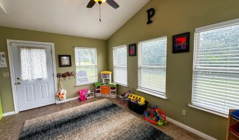 323 Woodfield Dr, Batesville, IN 47006