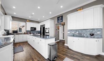 7787 Farnsworth, Algonac, MI 48001