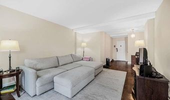 235 Garth Rd Unit E5i, Scarsdale, NY 10583