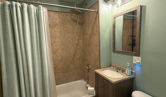 619 N 10th St, Atchison, KS 66002