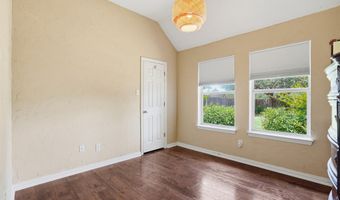 107 Clyde Dr, Aledo, TX 76008