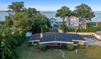 45 E LAKE Dr, Annapolis, MD 21403