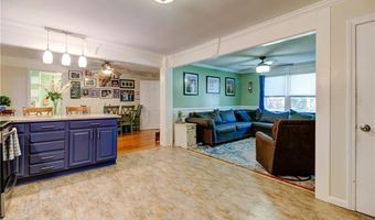 11 Golden Blvd, North Smithfield, RI 02896