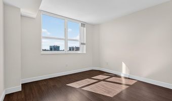 19501 W Country Club Dr 605, Aventura, FL 33180