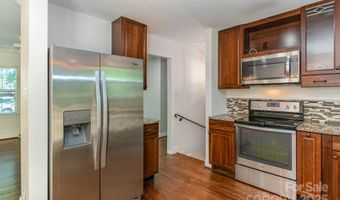 2528 Arnold Dr, Charlotte, NC 28205