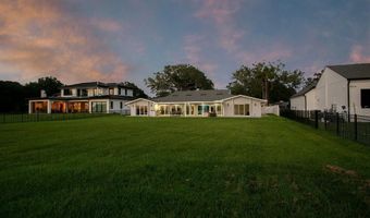 49 INTERLAKEN Rd, Orlando, FL 32804