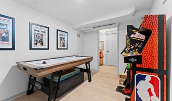 1410 Creal Cres, Ann Arbor, MI 48103