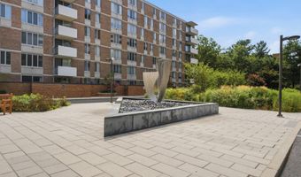 2939 VAN NESS St NW 938, Washington, DC 20008