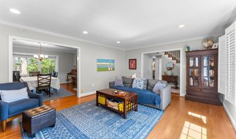 5121 BALTAN Rd, Bethesda, MD 20816