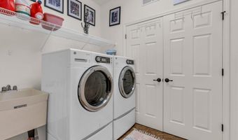 25 TWILIGHT Dr, Barnegat, NJ 08005