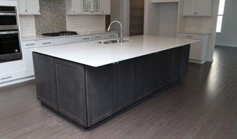 7296 Evergreen Trl, Almont, MI 48003