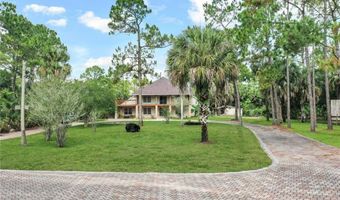 561 2nd NE St, Naples, FL 34120