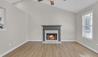 6618 Shady Ridge Ln, Austell, GA 30168